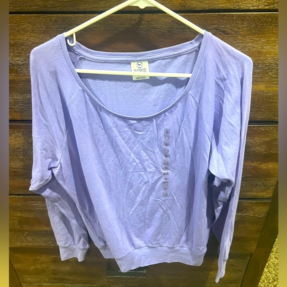 🩵💜NWT VS PINK SHIRT‎ L - Picture 1 of 1